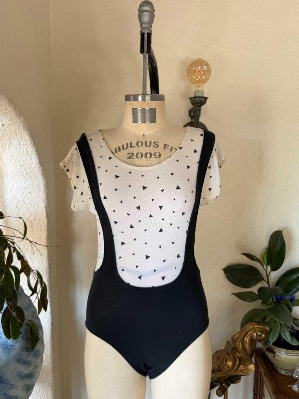 80s Vintage Black & White Retro Leotard Bodysuit Onesie VTG